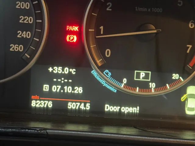 Photo of 2012 BMW i5