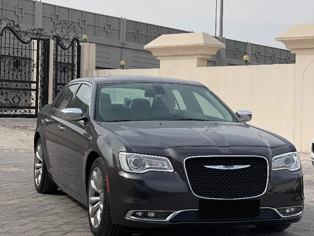 Photo of 2016 Chrysler 300 C
