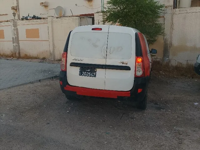 Photo of 2010 Renault 10