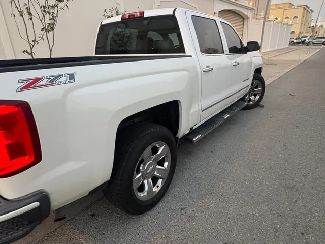 صورة 2016 شيفروليه سيلفرادو LTZ