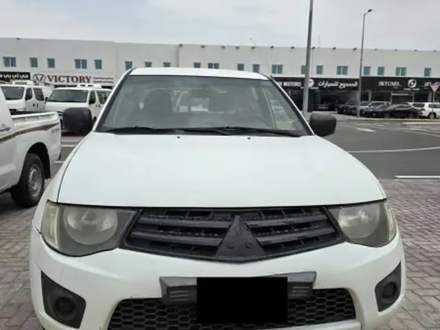 صورة 2015 ميتسوبيشي L200