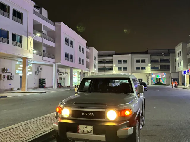 صورة 2012 تويوتا اف جي كروزر