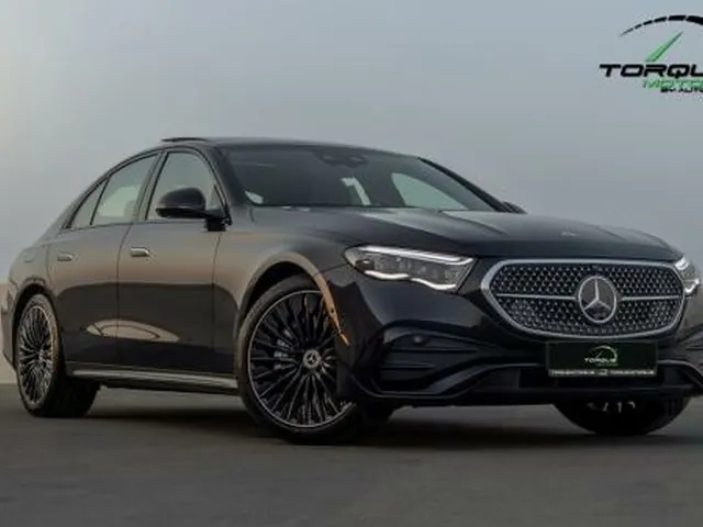 صورة 2026 مرسيدس-بنز E 300