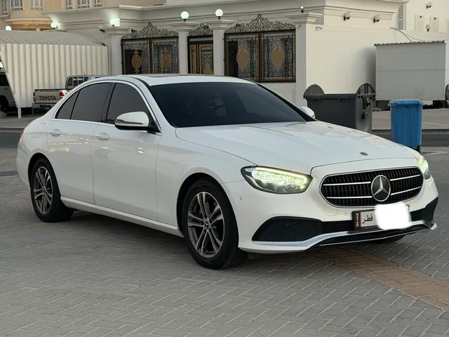 صورة 2022 مرسيدس-بنز E 200