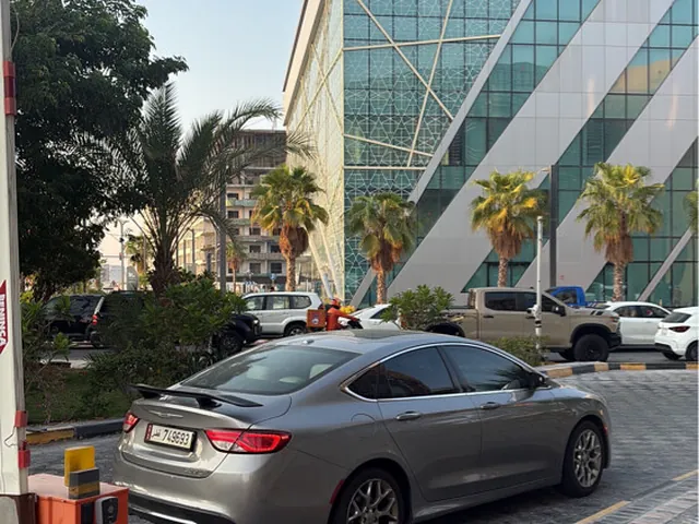 Photo of 2016 Chrysler 200 C