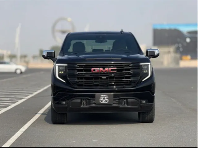 صورة 2023 جي إم سي سييرا 1500
