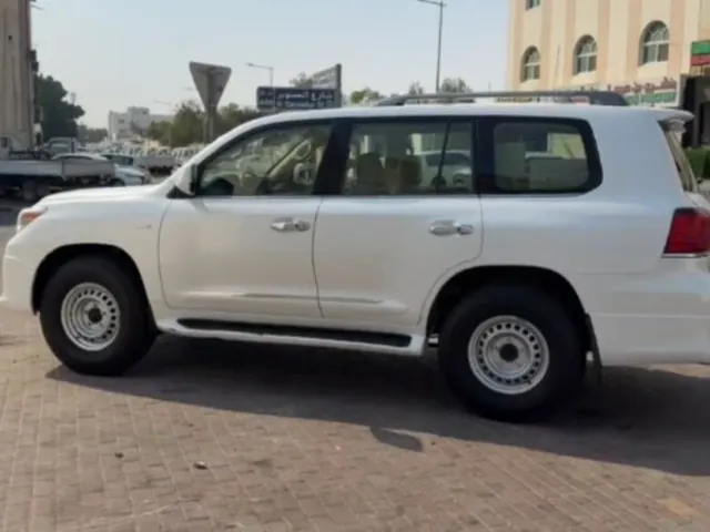 Photo of 2009 Lexus LX 570