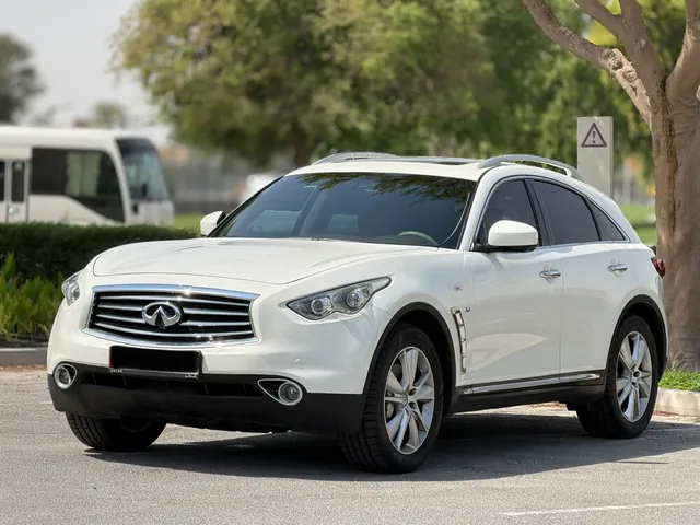 Photo of 2015 Infiniti Q70