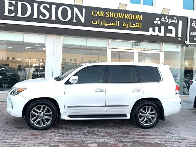 صورة 2012 لكزس LX 570 S