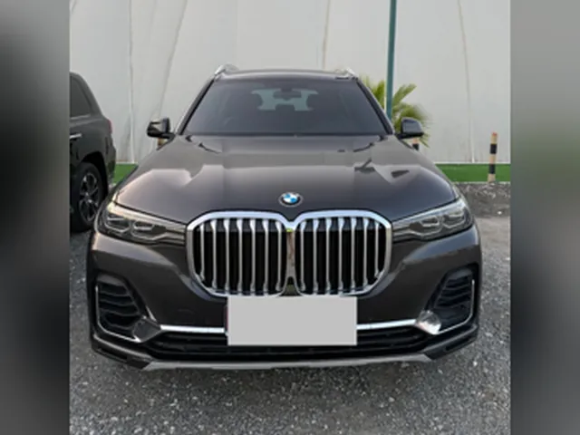 Photo of 2022 BMW X7 40i