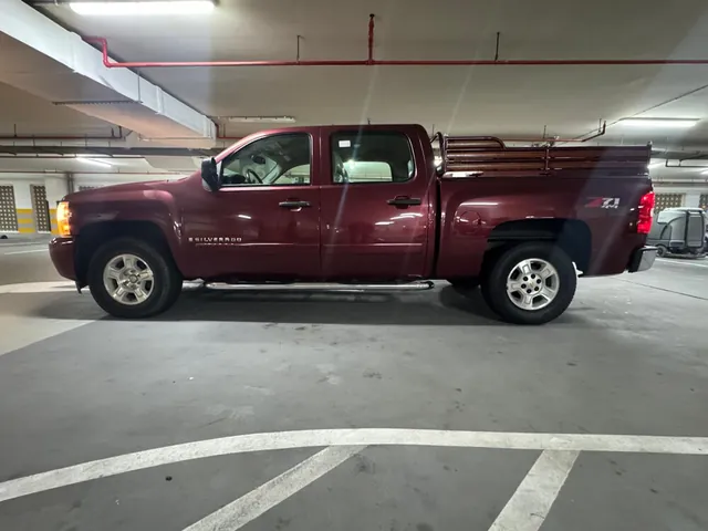 Photo of 2008 Chevrolet Silverado LT