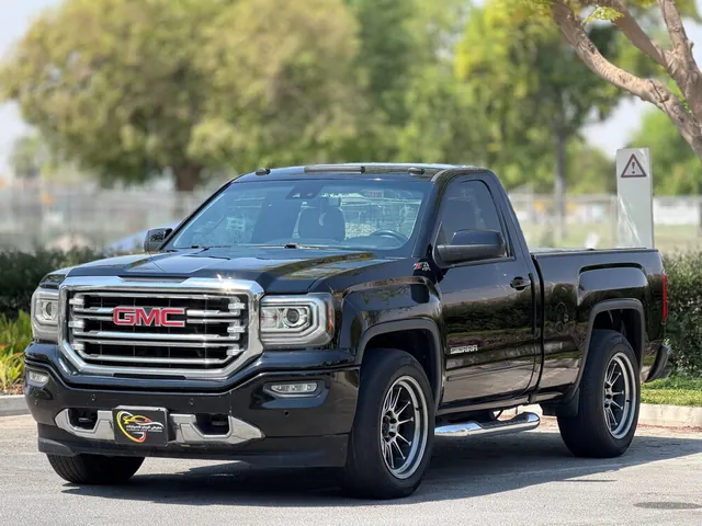 Photo of 2018 GMC Sierra 1500 SLE