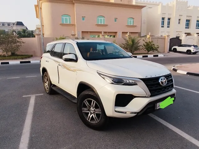 Photo of 2022 Toyota Fortuner SR5