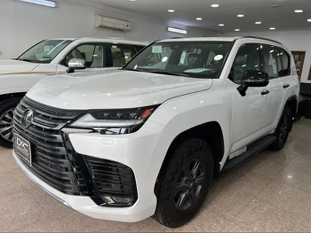 Photo of 2025 Lexus LX 600 Overtrail