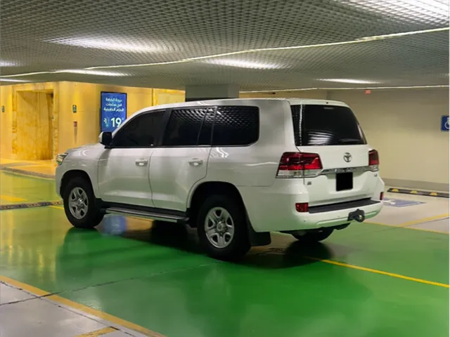 Photo of 2020 Toyota Land Cruiser GX