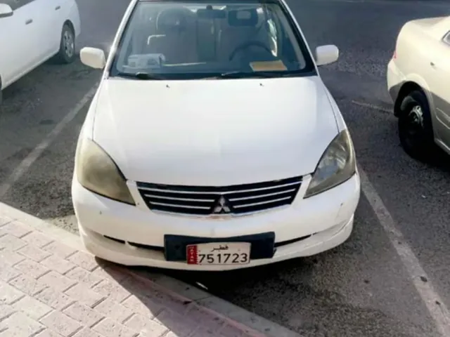 صورة 2011 ميتسوبيشي لانسر GLS