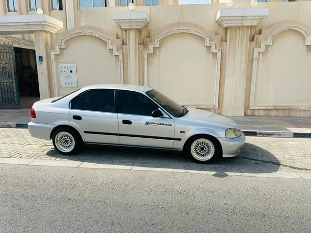 صورة 2000 هوندا سيفيك EXi