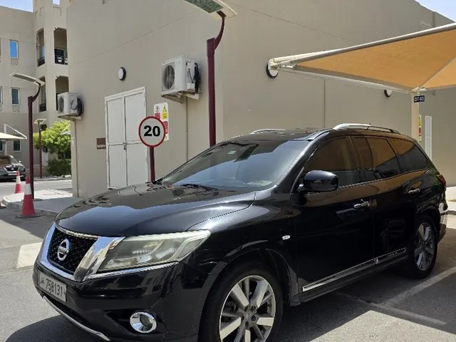 صورة 2017 نيسان باثفايندر SV