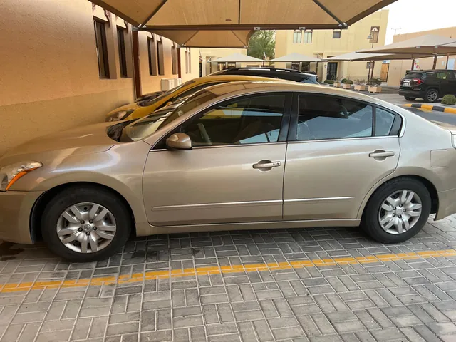 Photo of 2012 Nissan Altima