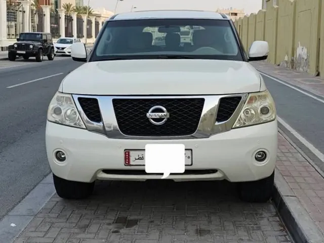 Photo of 2011 Nissan Patrol LE