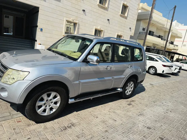 Photo of 2009 Mitsubishi Pajero GLS