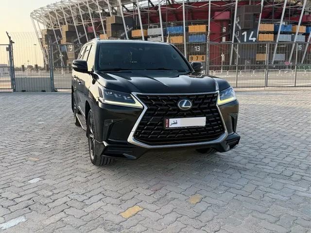 صورة 2017 لكزس LX 570