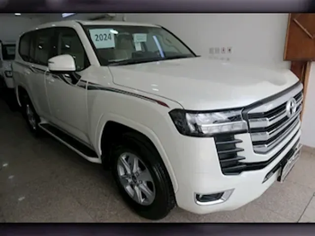 Photo of 2024 Toyota Land Cruiser GXR