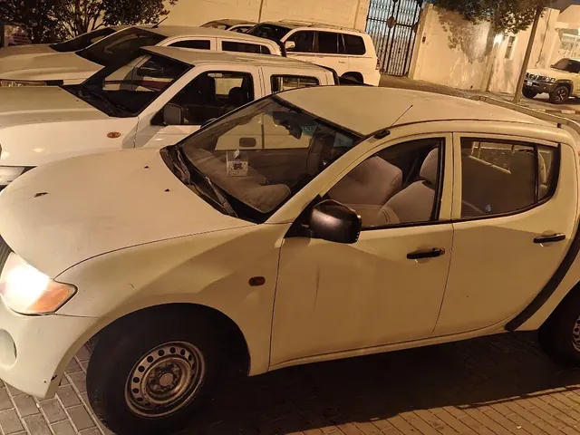 صورة 2008 ميتسوبيشي L200