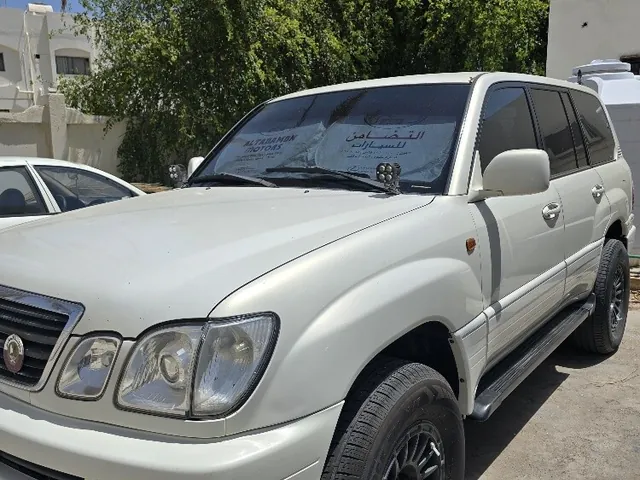 Photo of 2000 Lexus LX 470