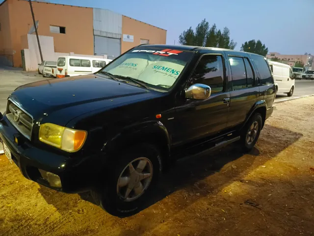 Photo of 2005 Nissan Pathfinder SL