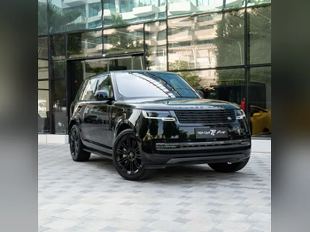 Photo of 2023 Range Rover Range Rover Vogue HSE