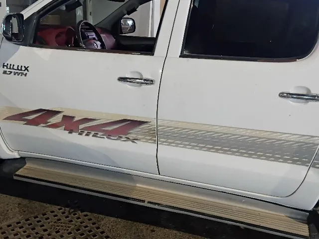 Photo of 2008 Toyota Hilux SR5