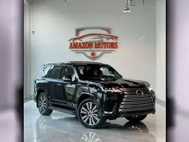 صورة 2023 لكزس LX 600 لكجري