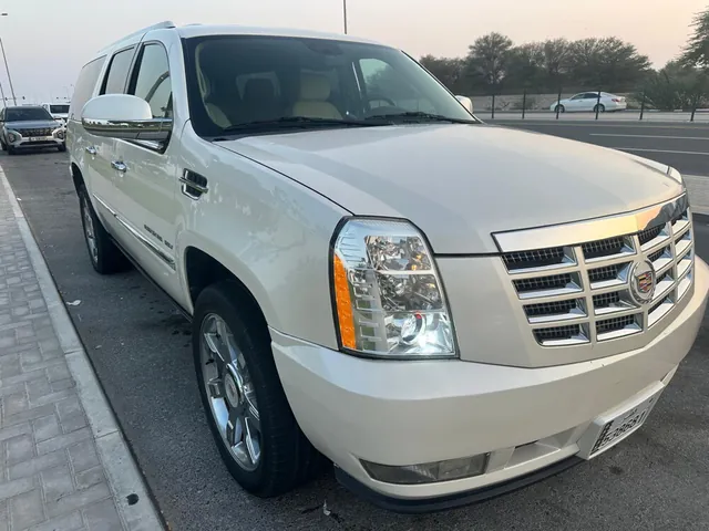 Photo of 2013 Cadillac Escalade Platinum