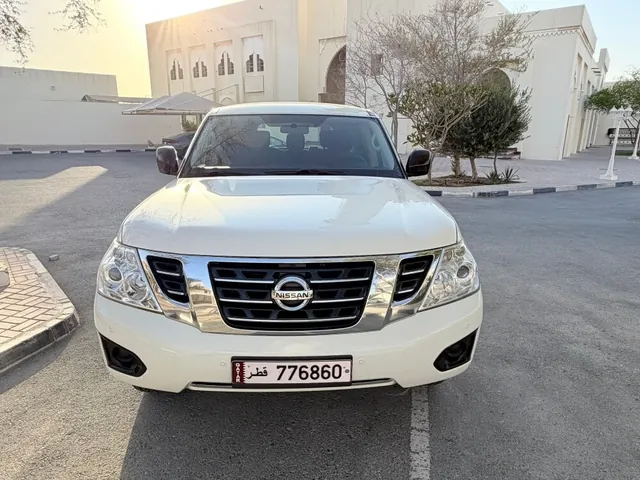 صورة 2018 نيسان باترول SE