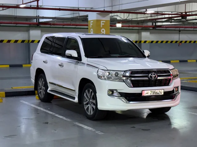 Photo of 2008 Toyota Land Cruiser GXR