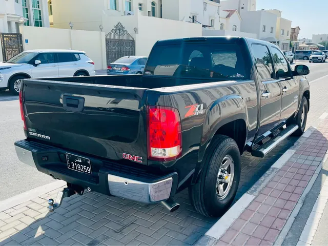 Photo of 2011 GMC Sierra 1500
