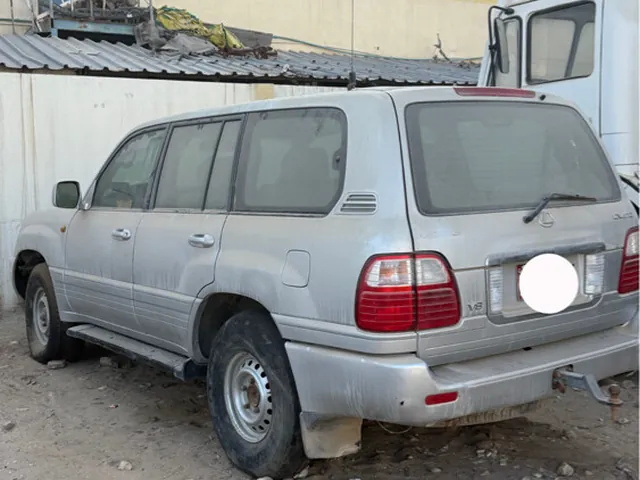 Photo of 2003 Lexus LX 470