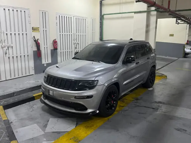 Photo of 2015 Jeep Grand Cherokee SRT