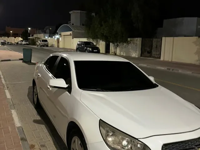 صورة 2013 شيفروليه ماليبو LS