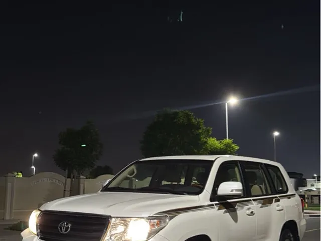 Photo of 2014 Toyota Land Cruiser GX