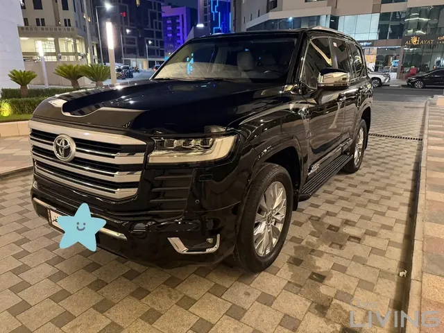 Photo of 2025 Toyota Land Cruiser GXR
