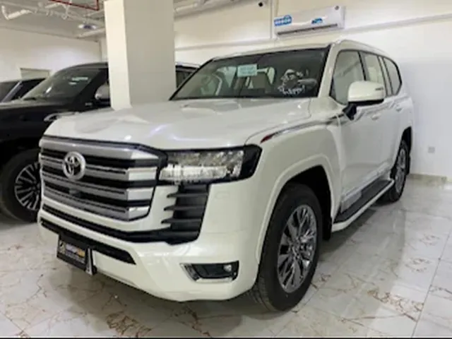 Photo of 2024 Toyota Land Cruiser GXR