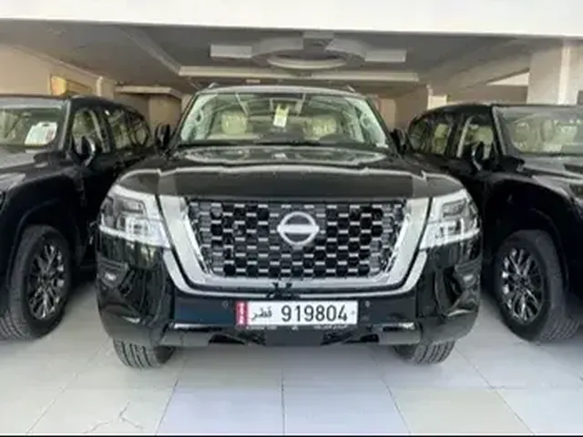 صورة 2023 نيسان باترول SE