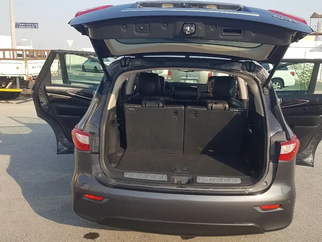 صورة 2014 إنفينيتي Q60 S
