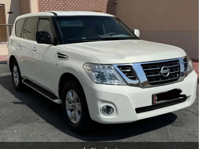 صورة 2013 نيسان باترول بلاتينيوم
