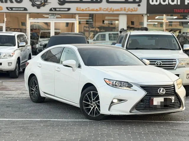 Photo of 2017 Lexus IS 350