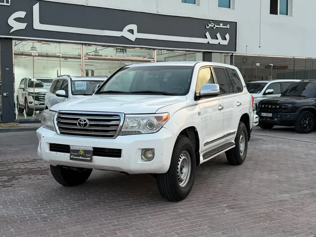 Photo of 2013 Toyota Land Cruiser GXR