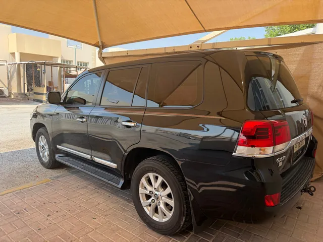 Photo of 2017 Toyota Land Cruiser EXR