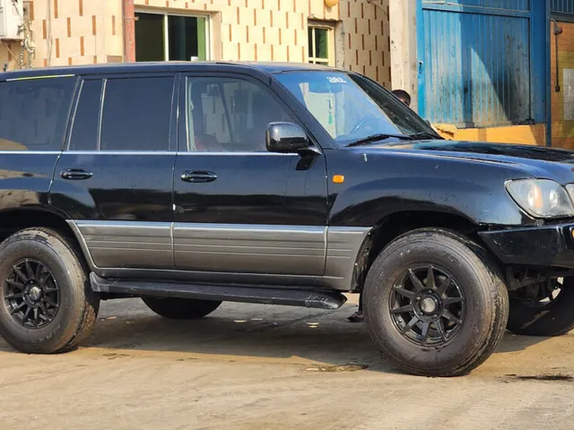 صورة 2002 لكزس LX 470